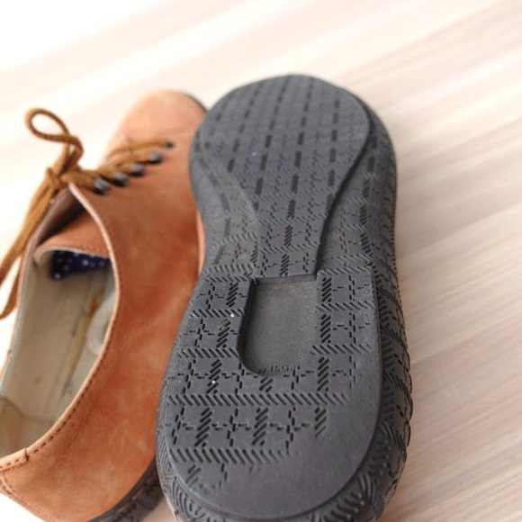 VINTAGE Bally Shoes Women Leather 7 Brown Sneakers Italian Low Tan Charlene $620 - Picture 10 of 15